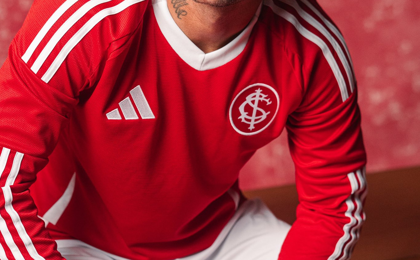 Itnernacional Voetbalshirts 2025 2026