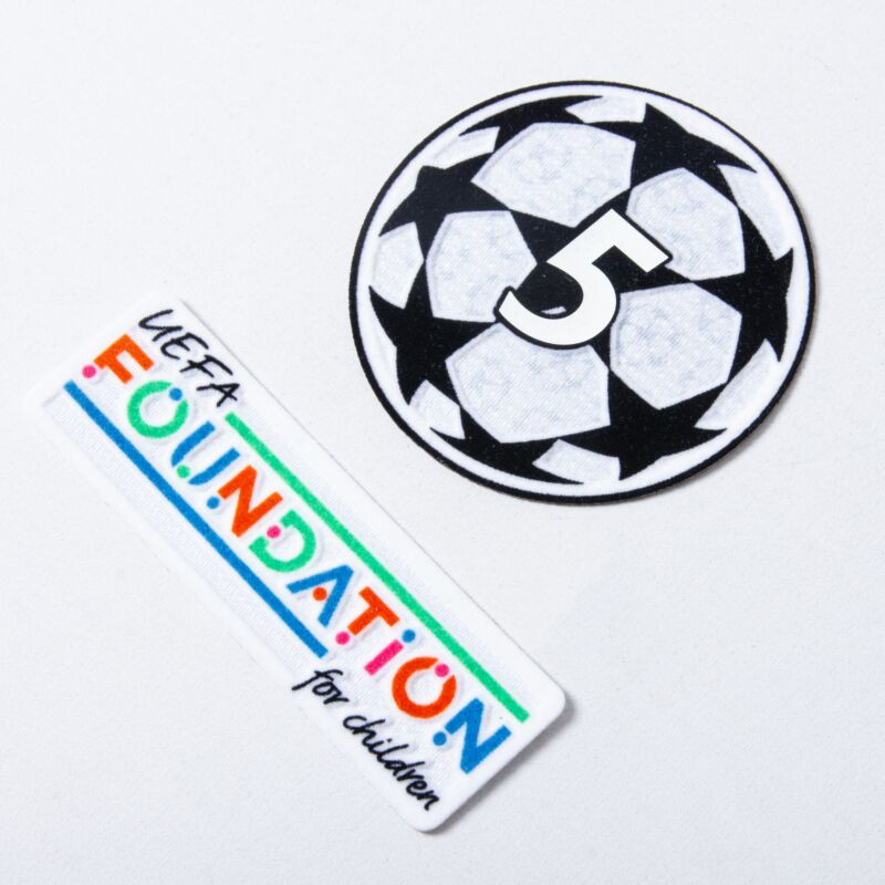 Dit is de officiële FC Barcelona bedrukking 2024-2025