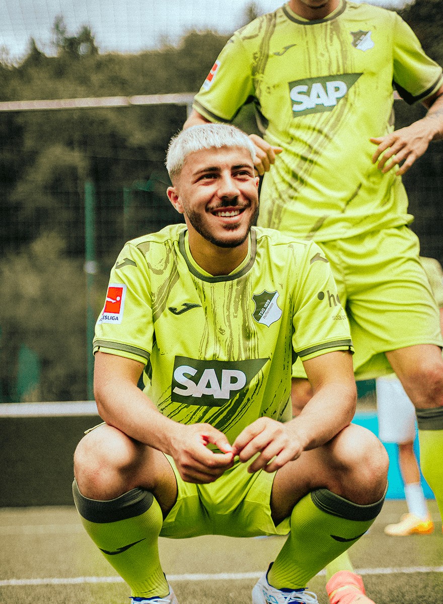 Dit zijn de TSG Hoffenheim voetbalshirts 2024-2025