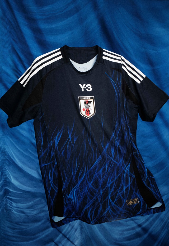 Japan voetbalshirts 2024-2025 ontworpen door Yohji Yamamoto