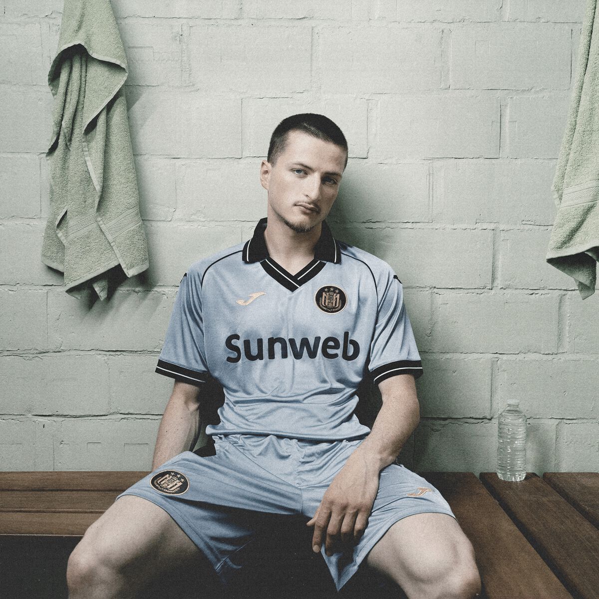 RSC Anderlecht voetbalshirts 2025-2026 ontworpen door Mosaert! 