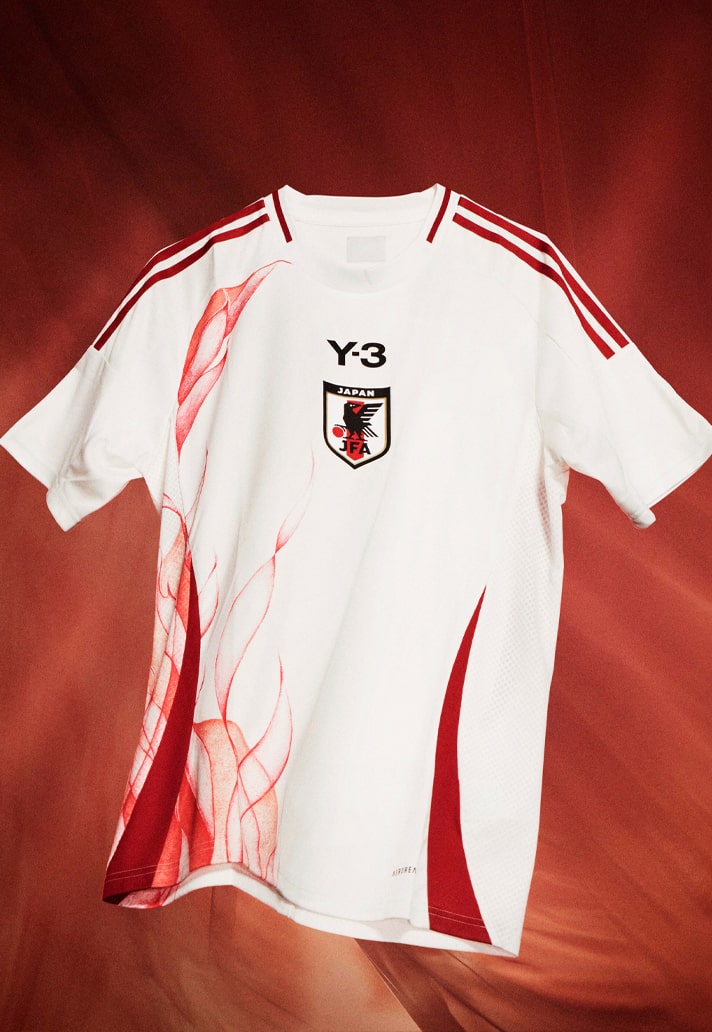 Japan voetbalshirts 2024-2025 ontworpen door Yohji Yamamoto