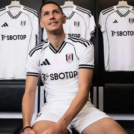 Fulham voetbalshirts 2025-2026 ode aan stadion, retro shirt en elegantie!