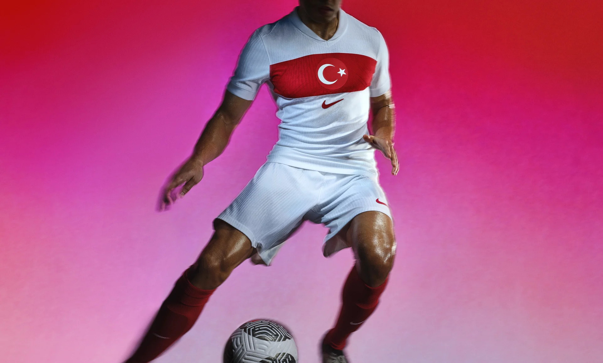Turkije Voetbalshirts 2024 2025 (1)