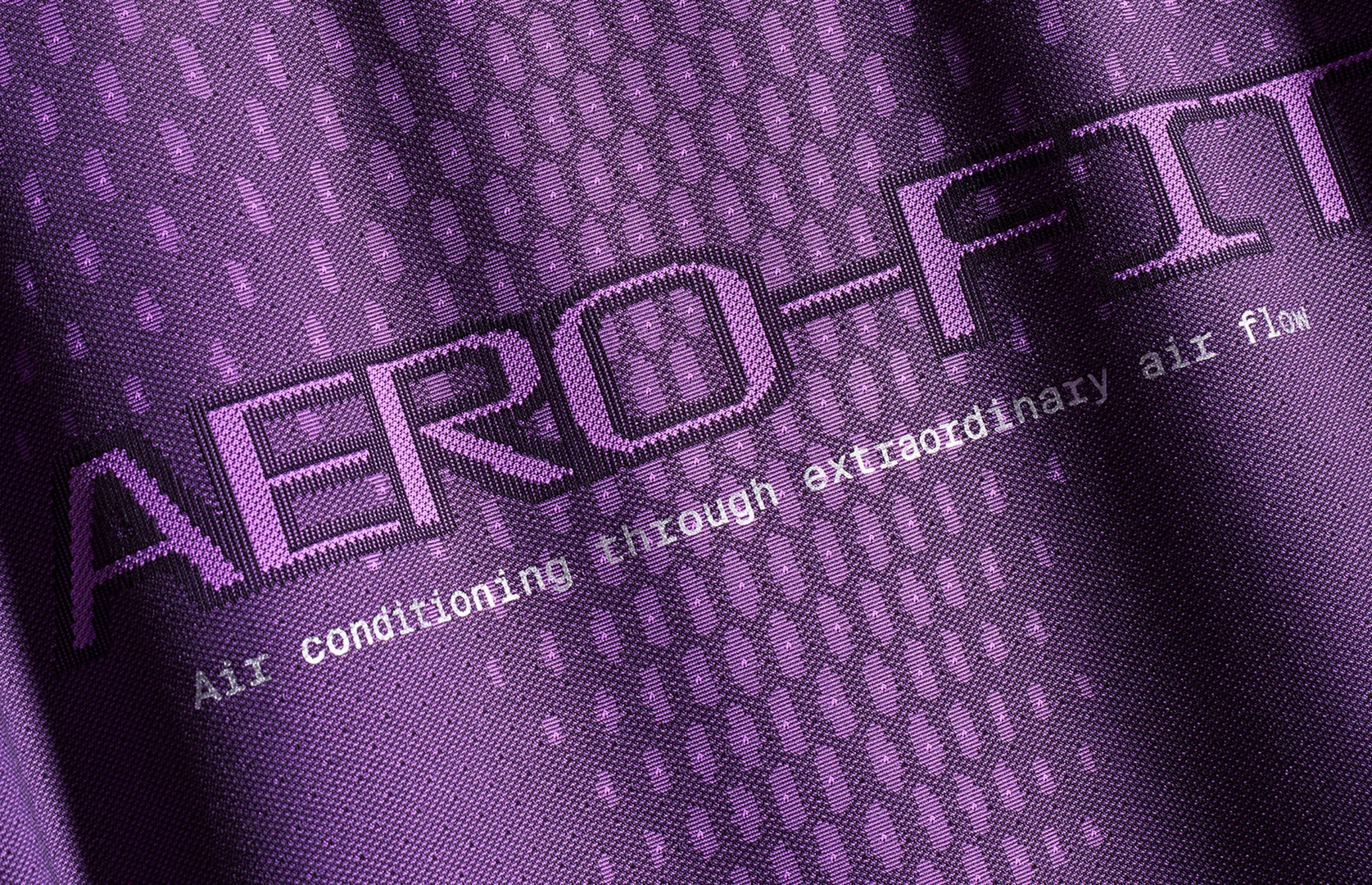 Dit zijn de kenmerken van de Nike authentic Aero-FIT voetbalshirts