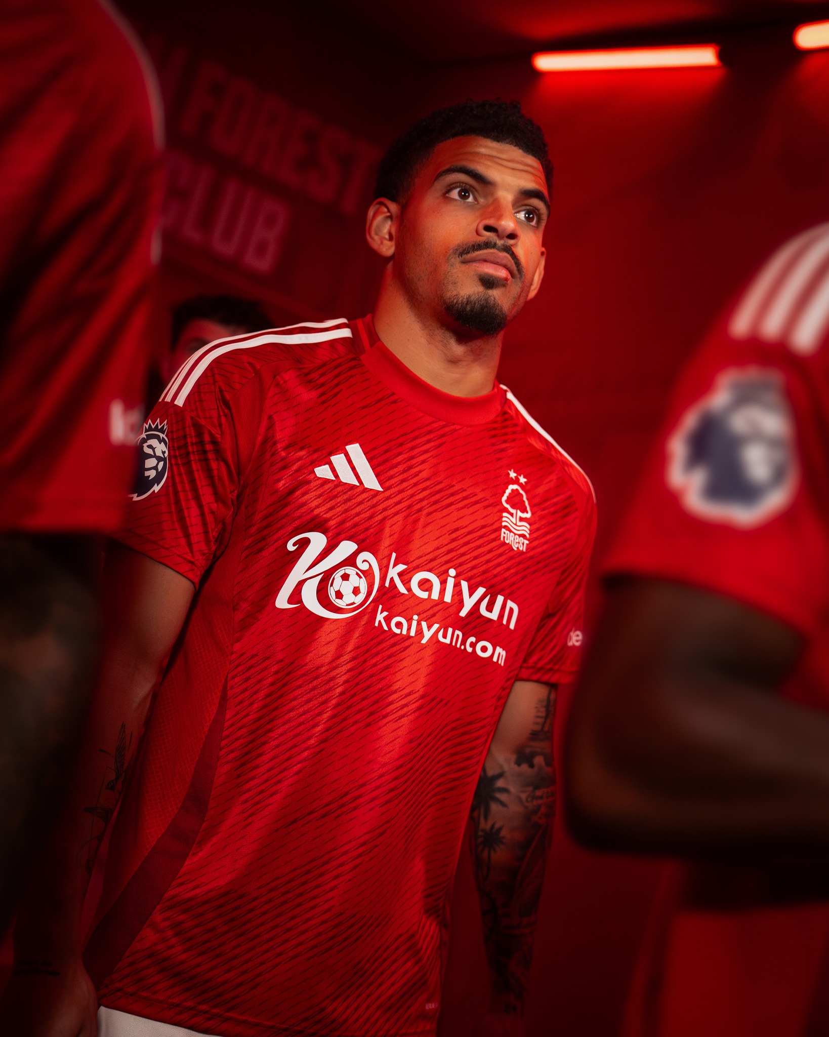 Nottingham Forest voetbalshirts 2024-2025: Een herinnering aan twee Europa cups