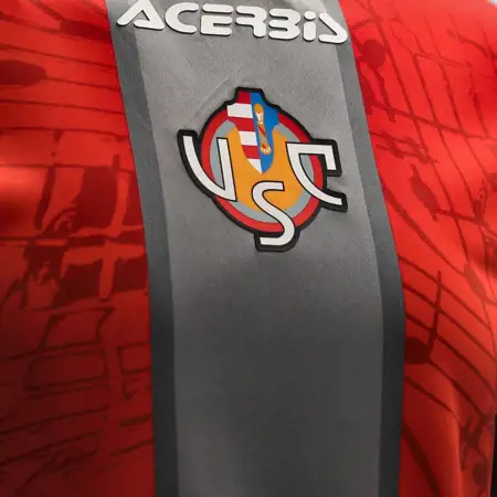 US Cremonese thuisshirt 2025-2026 – Ode aan de vioolstad