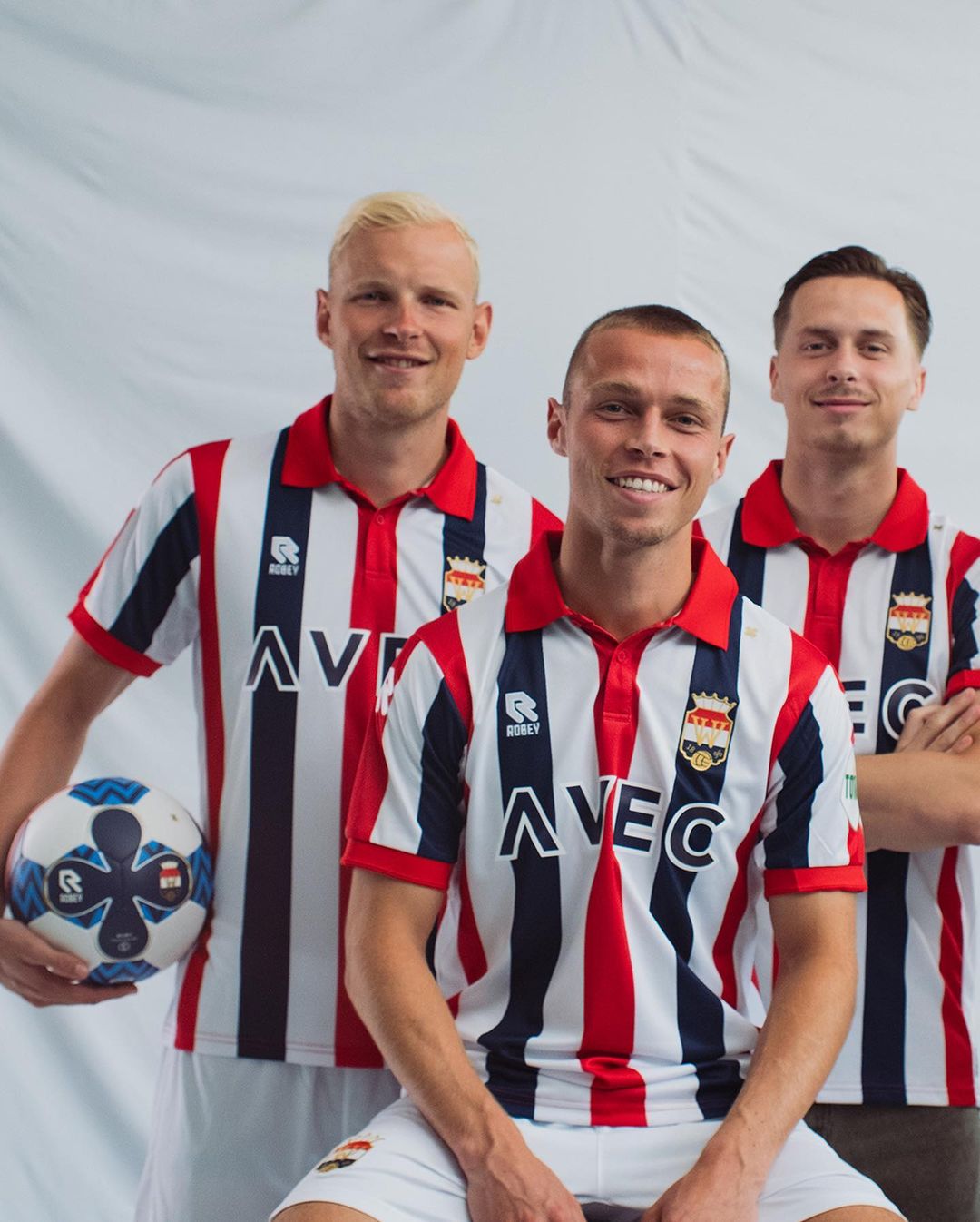 Willem II voetbalshirts 2023-2024