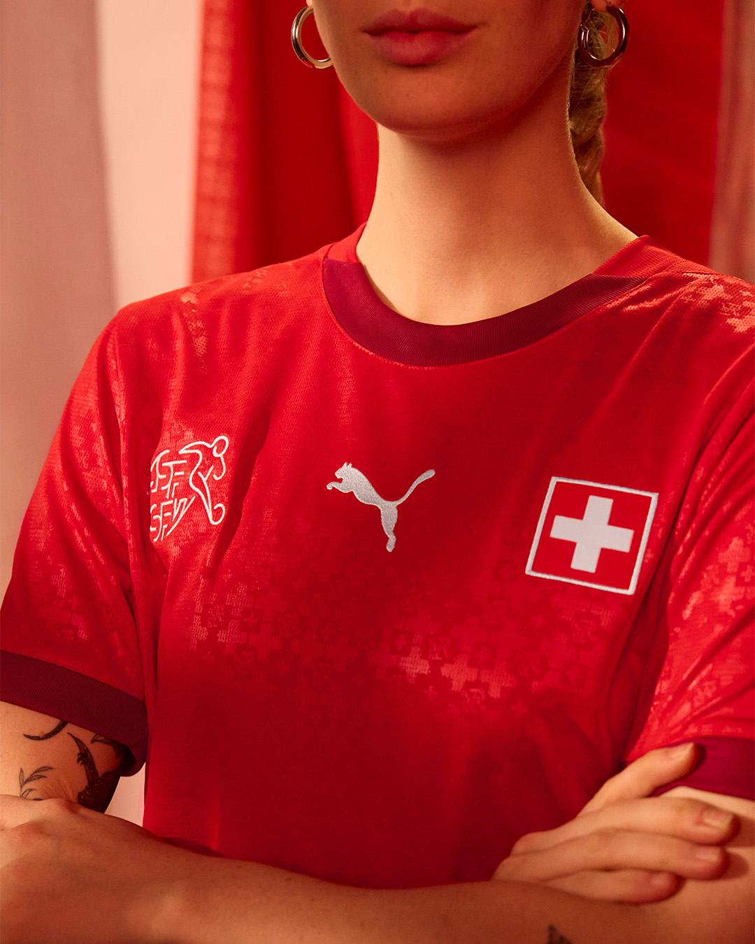Dit zijn de Zwitserland EK 2025 vrouwen voetbalshirts