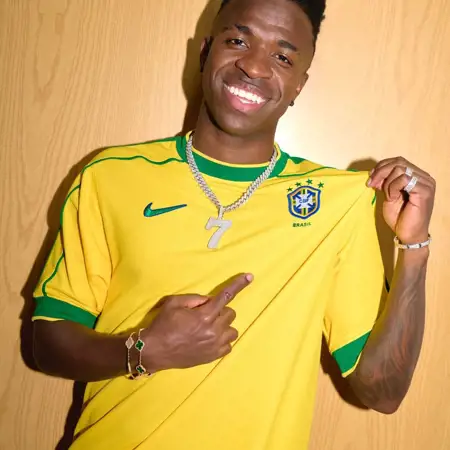 Nike lanceert re-issue van Brazilië voetbalshirt 1998