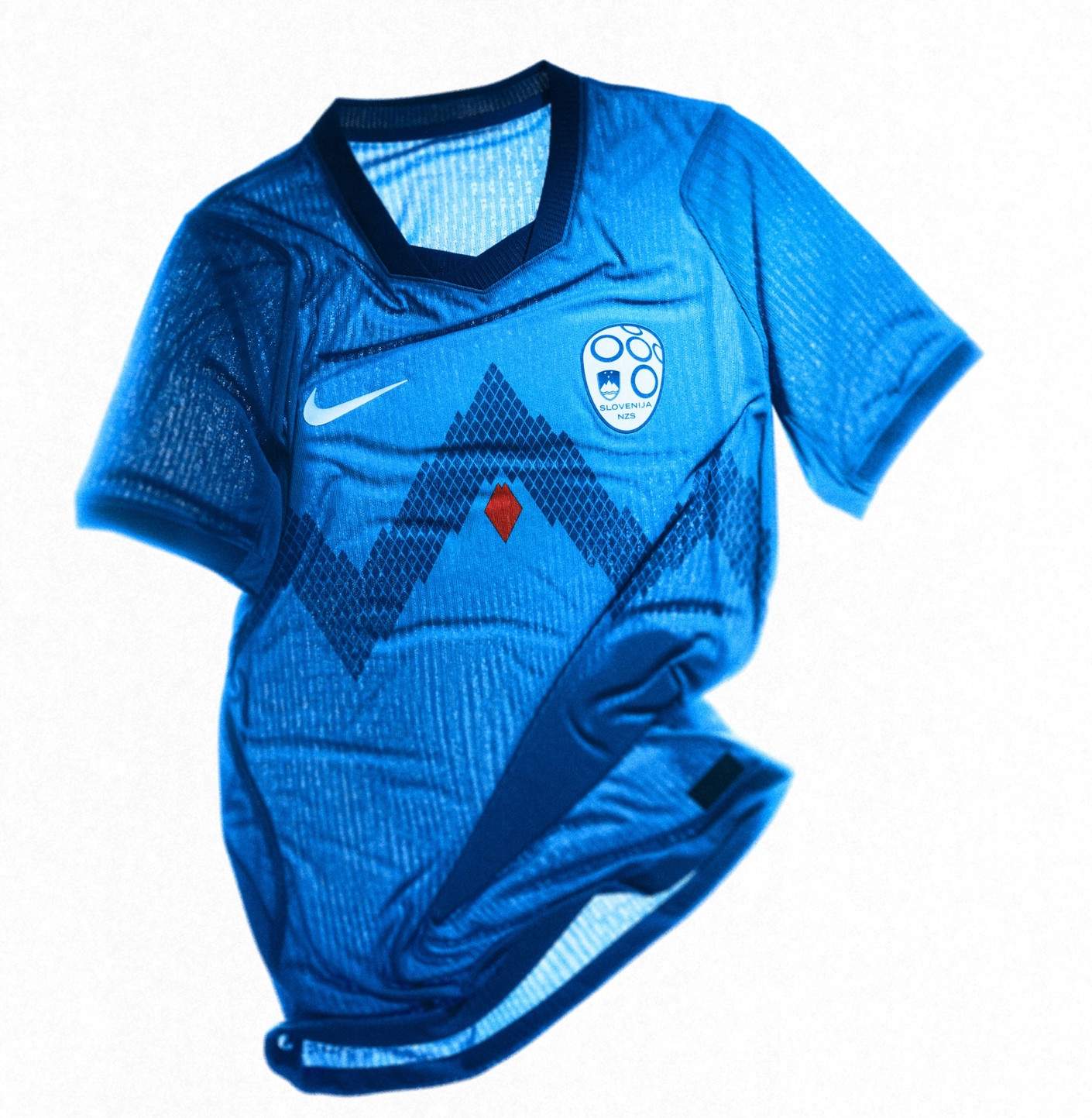Slovenië voetbalshirts 2026-2027 opnieuw geïnspireerd door Triglav