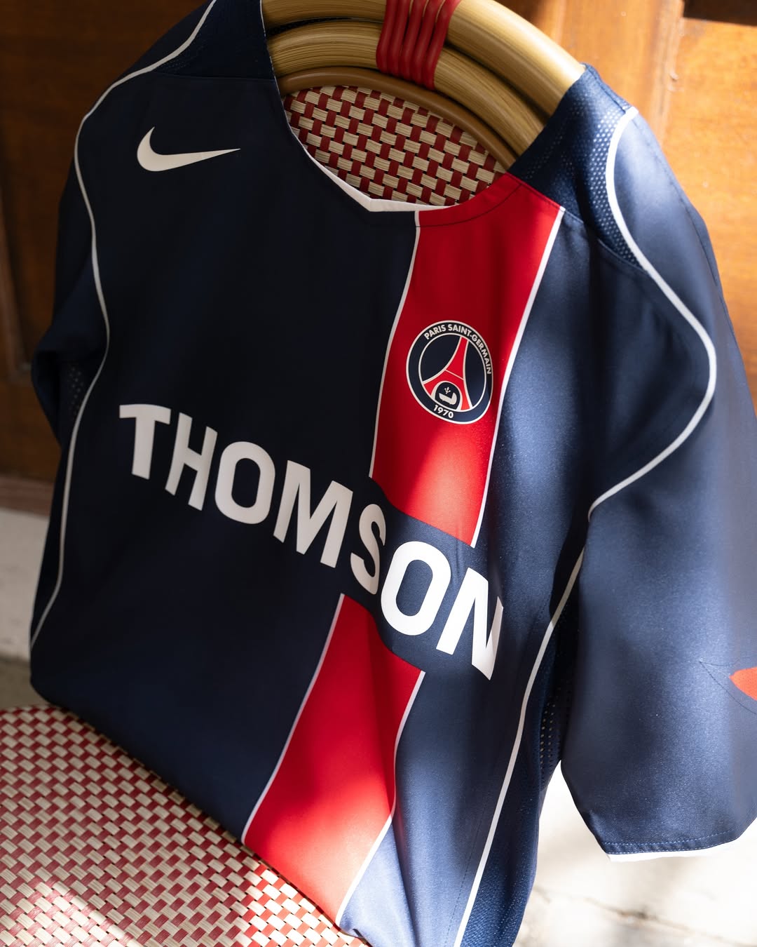 Nike lanceert re-issue Paris Saint Germain voetbalshirt 2004-2005