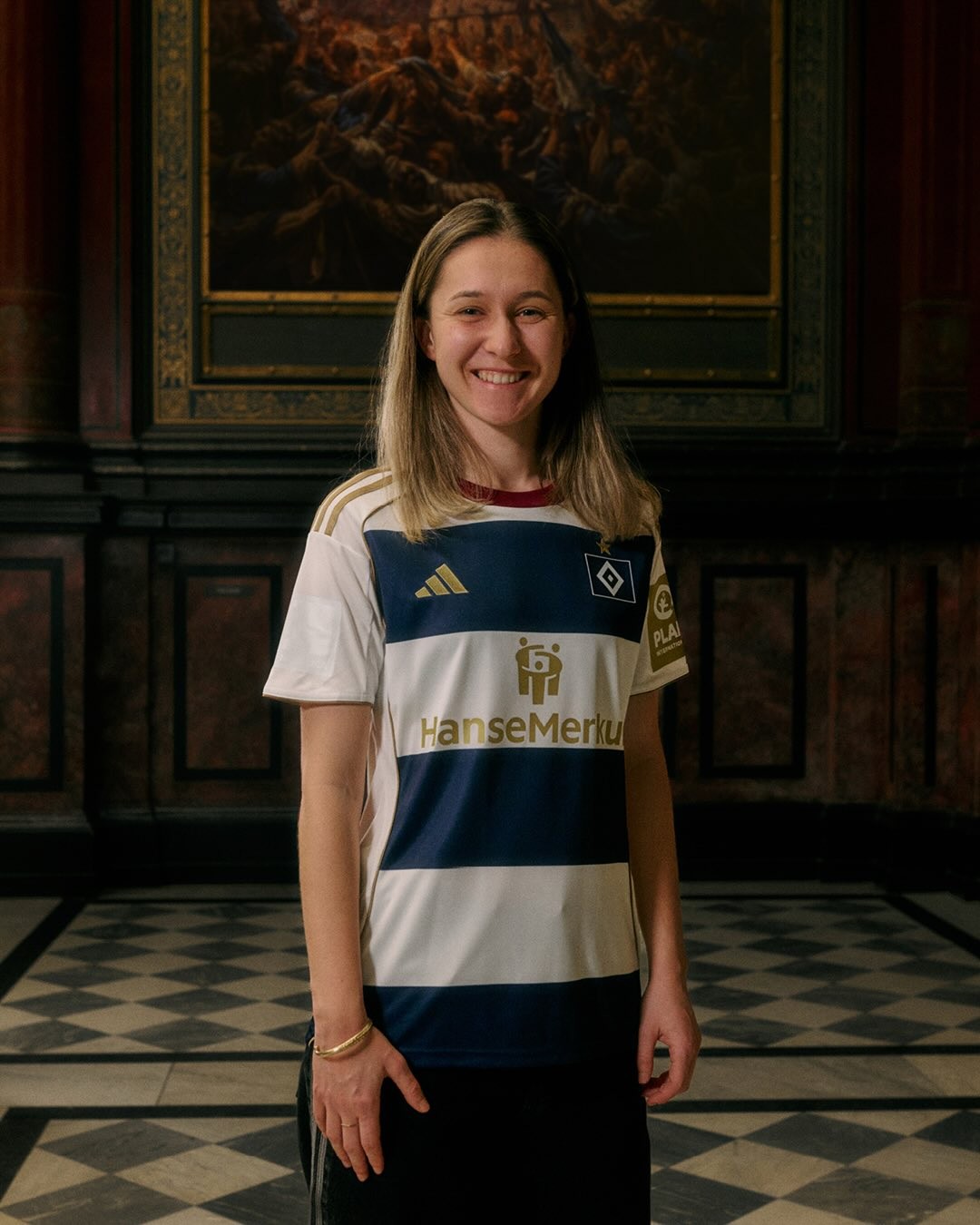 Hamburger SV lanceert voetbalshirt ter ere van 1887 Bundesliga wedstrijden