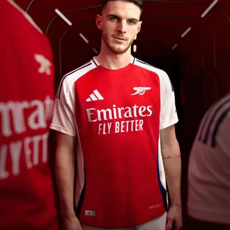 Arsenal thuisshirt 2024-2025 geïnspireerd door voetbalshirts eind jaren '80!