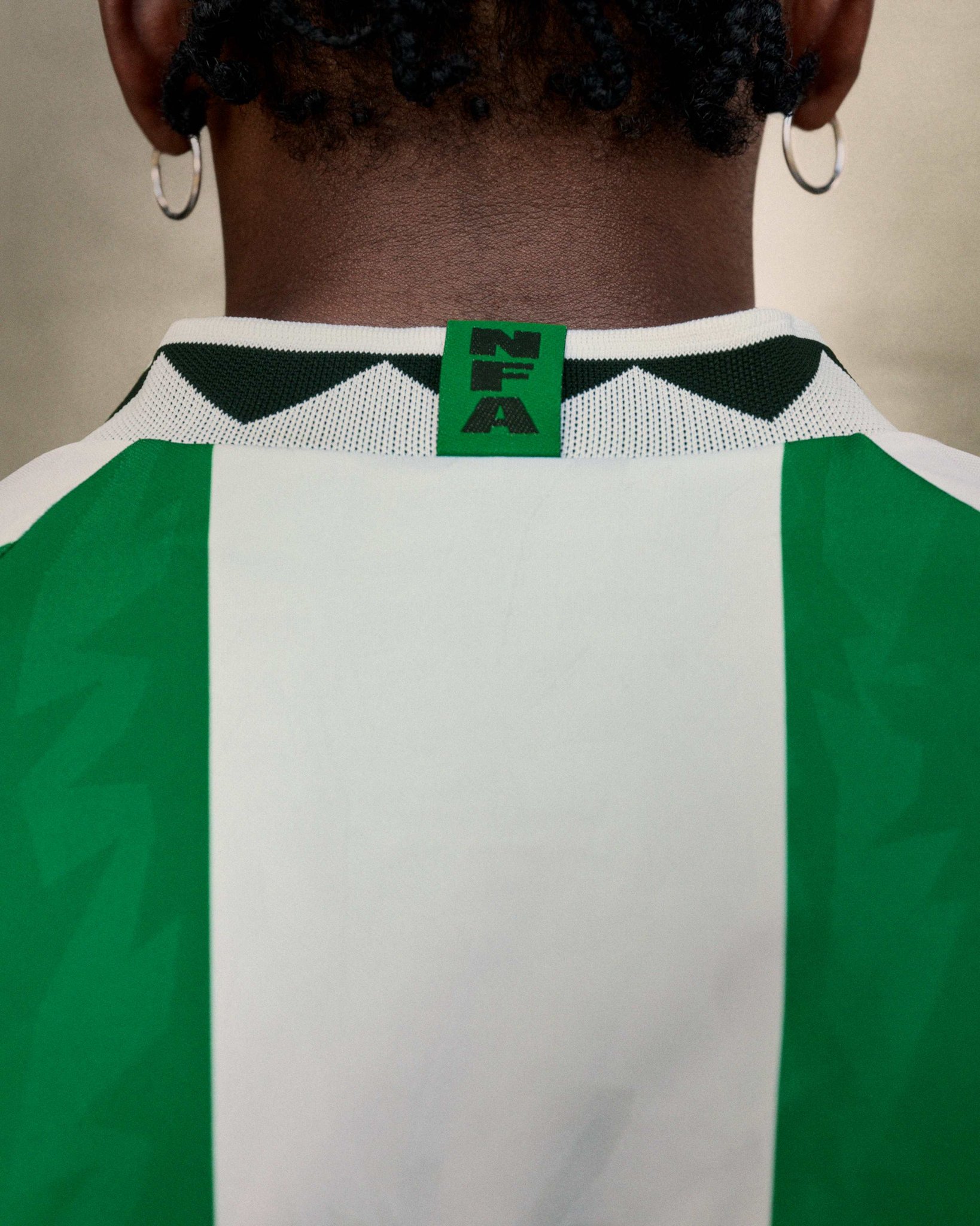 Nike lanceert re-issue Nigeria voetbalshirt 1996
