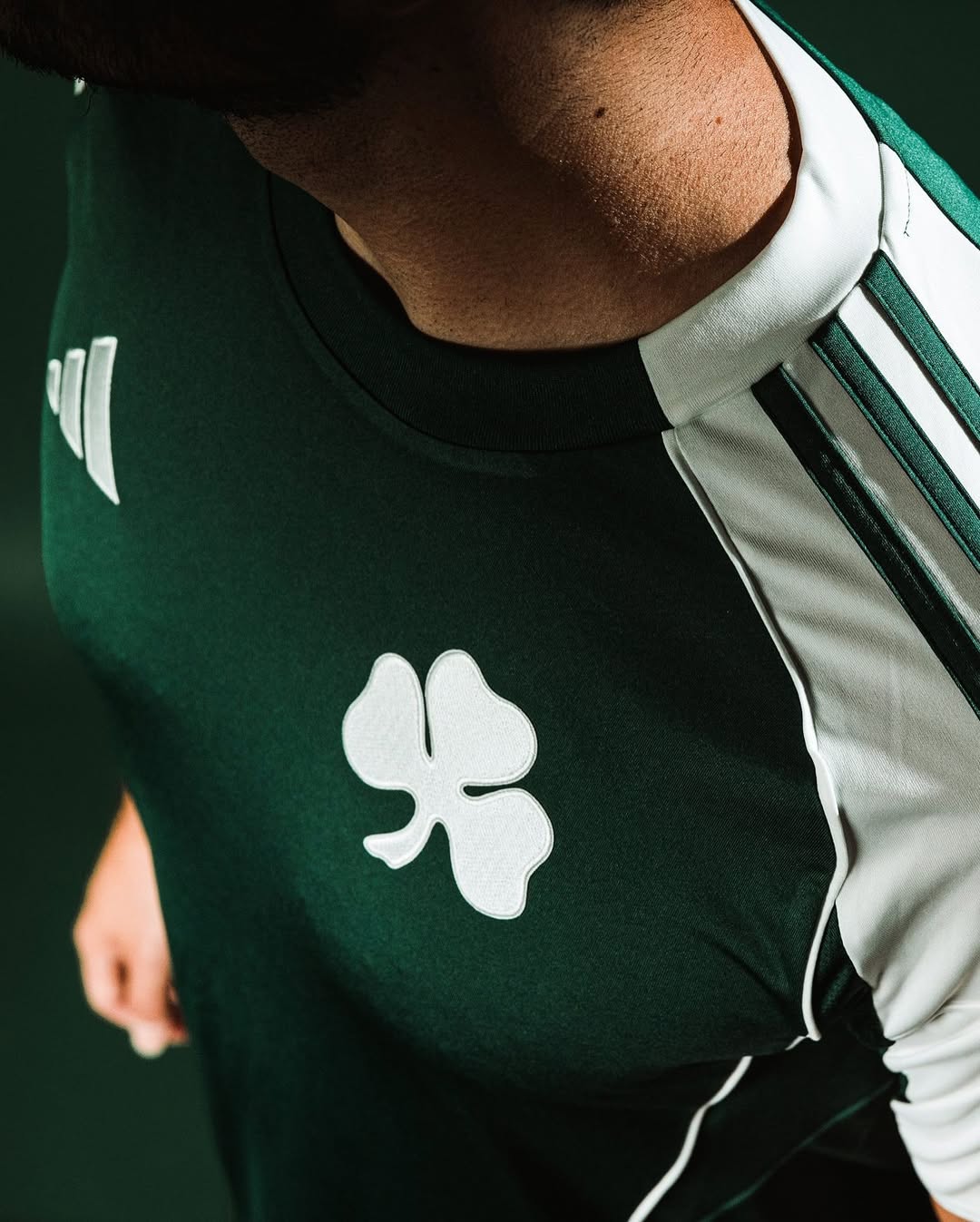 Dit zijn de Panathinaikos voetbalshirts 2025-2026