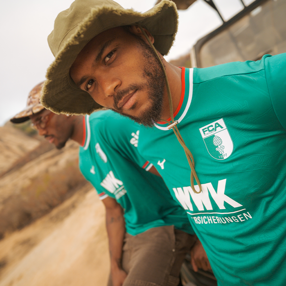 FC Augsburg voetbalshirts 2024-2025 geïnspireerd door Renaissance en Romeinen