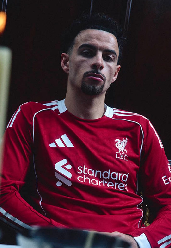 Dit is het Liverpool FC thuisshirt 2025-2026 van adidas!