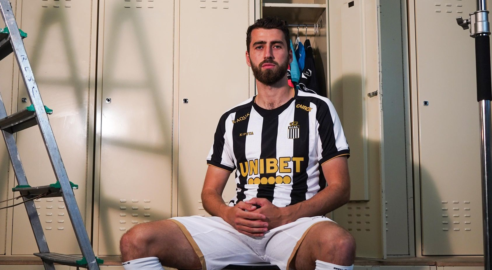 Charleroi Voetbalshirts 2024 2025