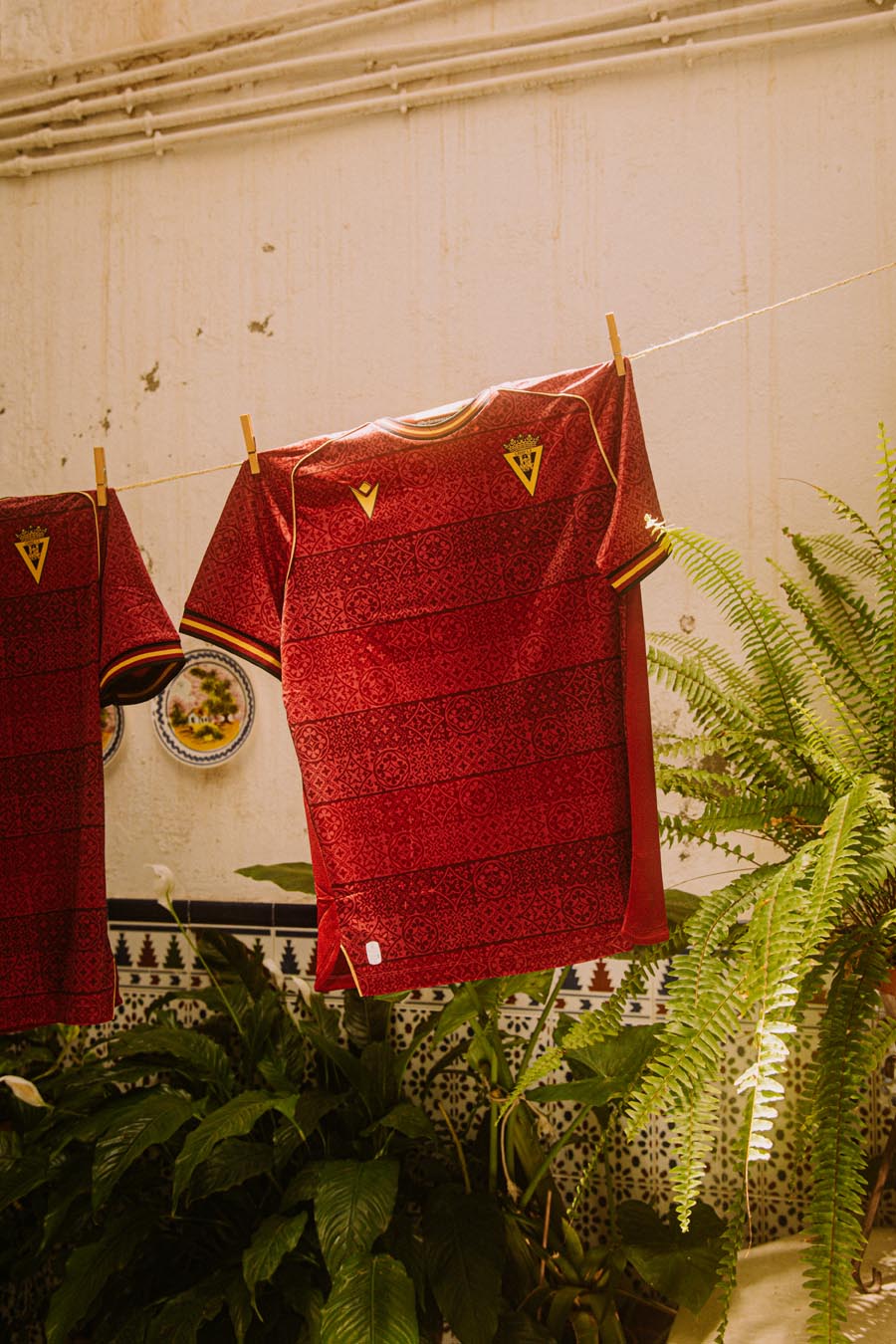 Cádiz CF voetbalshirts 2025-2026 ode aan Feniciërs