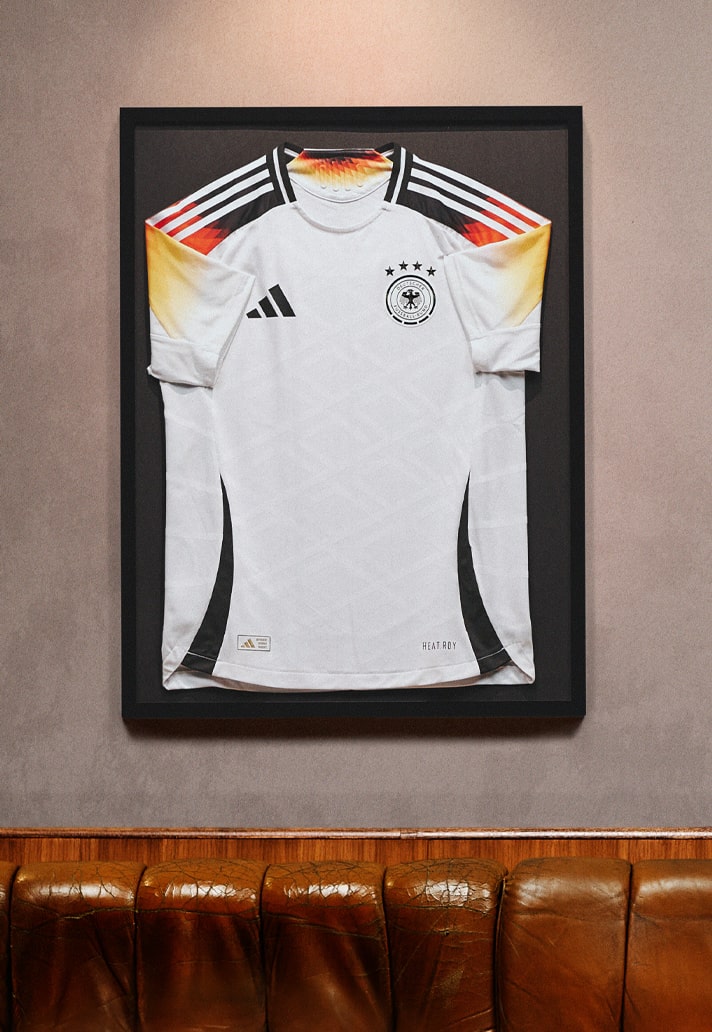 Duitsland Euro 2024 voetbalshirt in stijl jaren '90! 