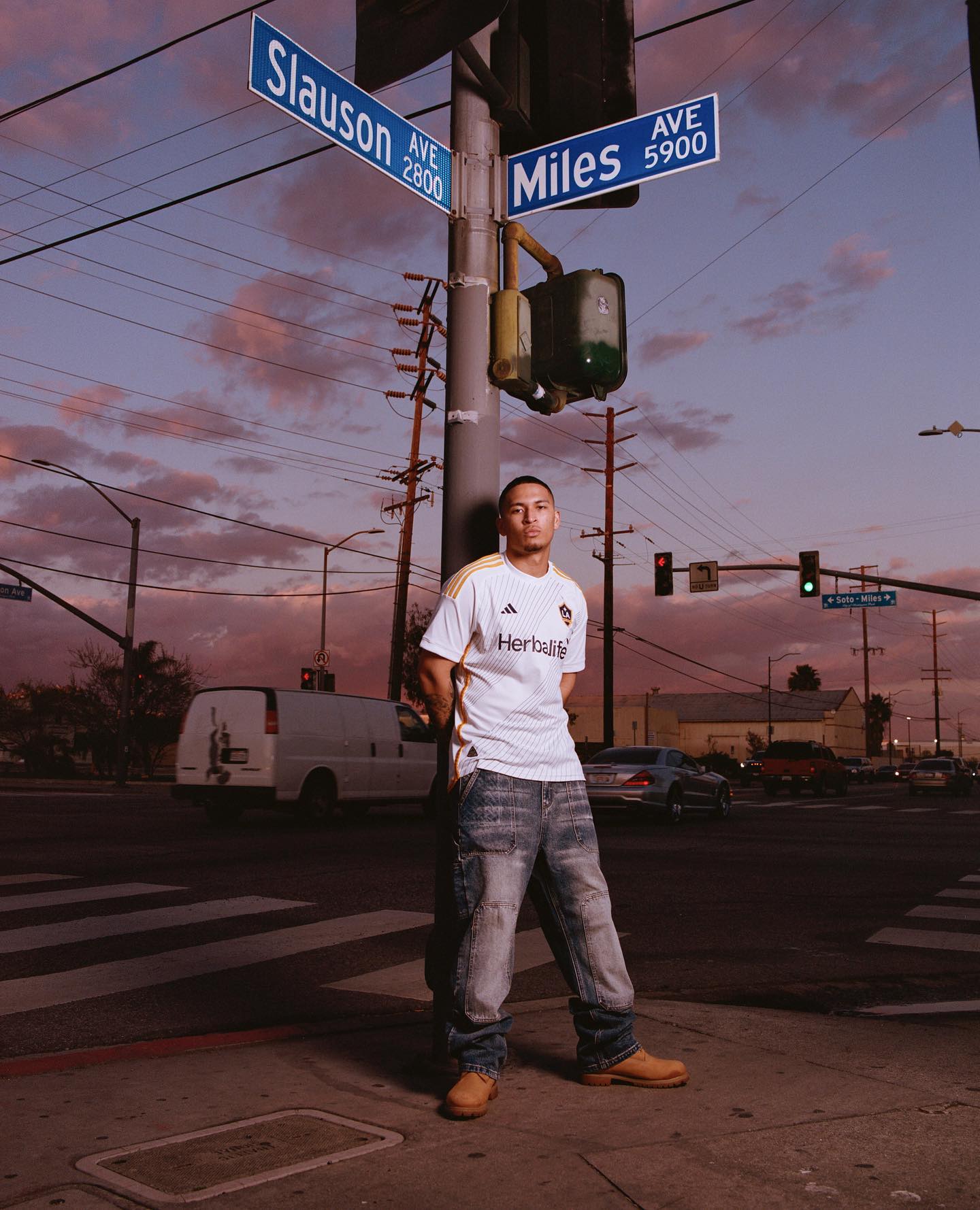 LA Galaxy thuisshirt 2024-2025 bevat futuristische sash