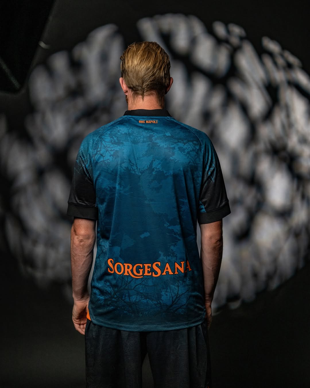 SSC Napoli Halloween shirt 2025-2026 bevat afbeelding doodskop! 