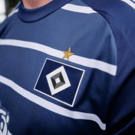 Hamburger SV voetbalshirts 2024-2025 in teken 1887 en vissermannen!