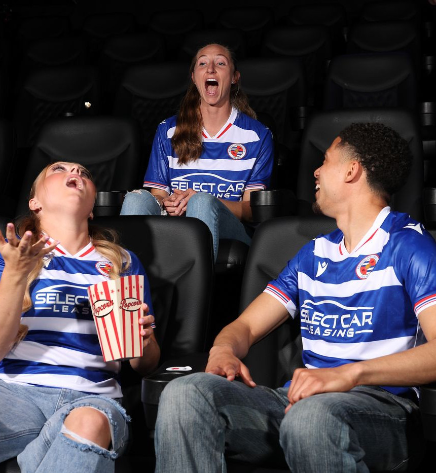 Reading FC voetbalshirts 2024-2025 hebben traditionele look!