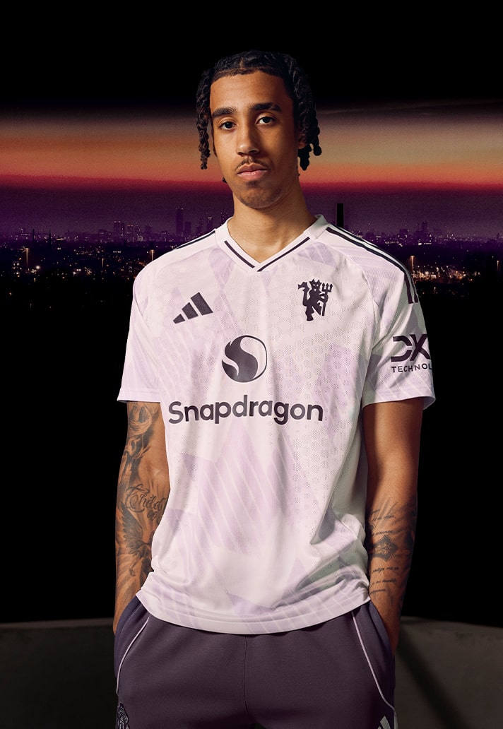 Manchester United uitshirt 2025-2026 bevat sneeuwvlokken! 