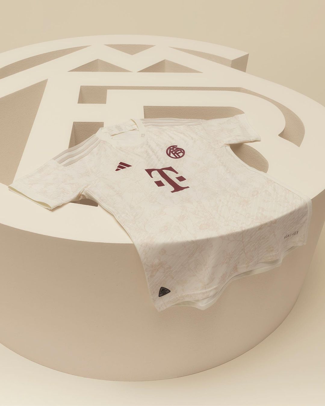 Bayern München 3e voetbalshirt 2023-2024