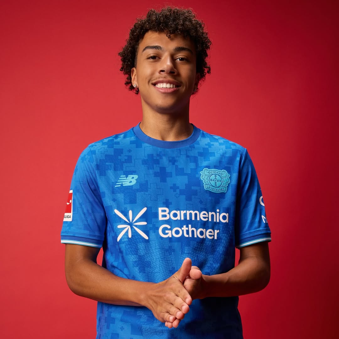 Dit zijn de Bayer Leverkusen voetbalshirts 2025-2026 van New Balance