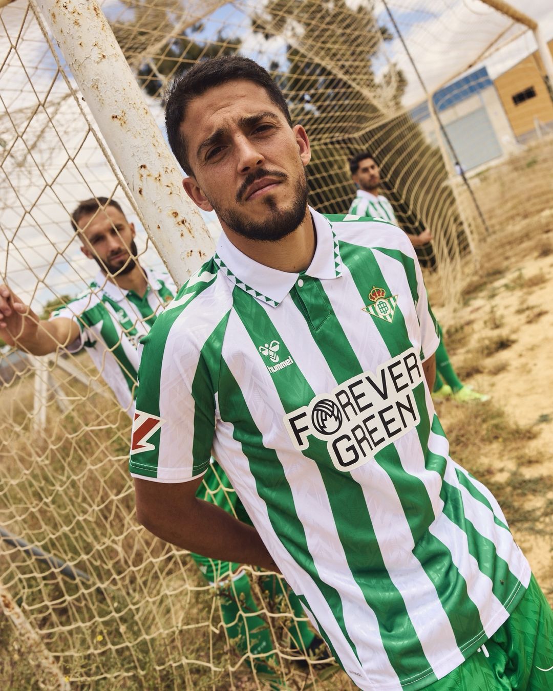 Real Betis voetbalshirts 2024-2025 hebben jaren '90 look en zijn geïnspireerd door eerste shirts!