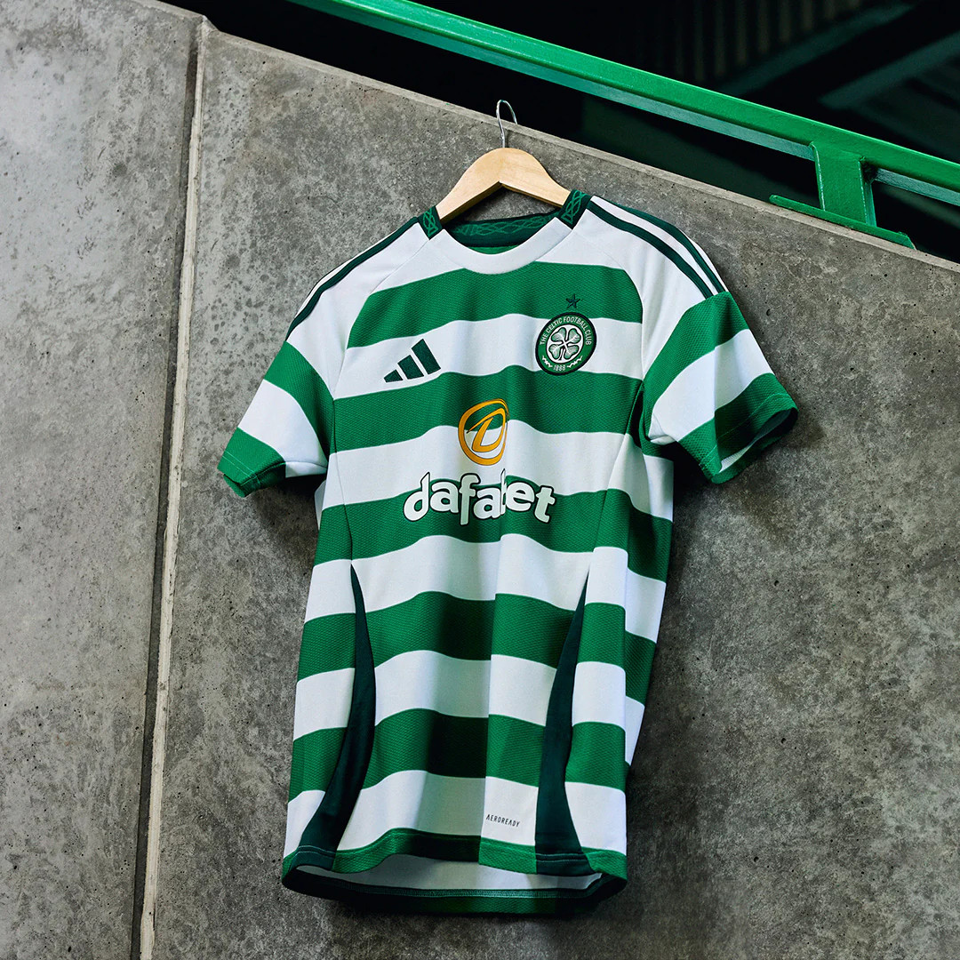 Celtic thuisshirt 2024-2025 bevat Keltisch detail