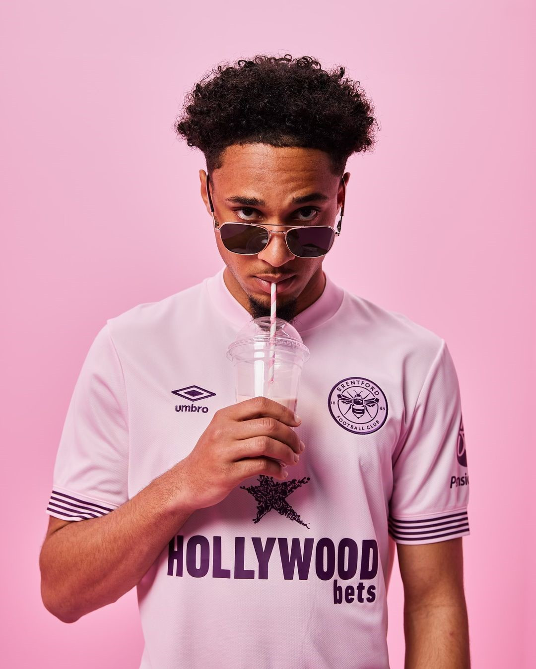 Dit zijn de Brentford FC voetbalshirts 2024-2025