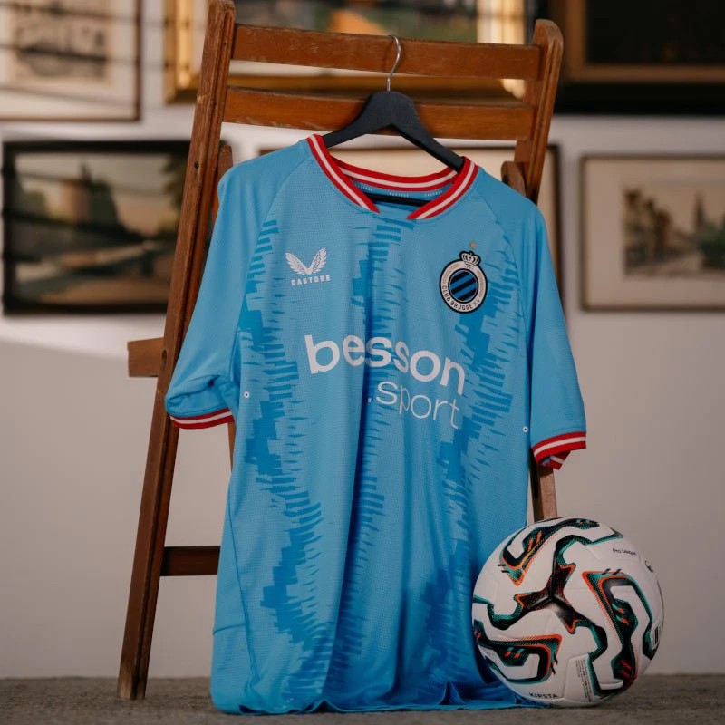 Dit zijn de Club Brugge voetbalshirts 2025-2026