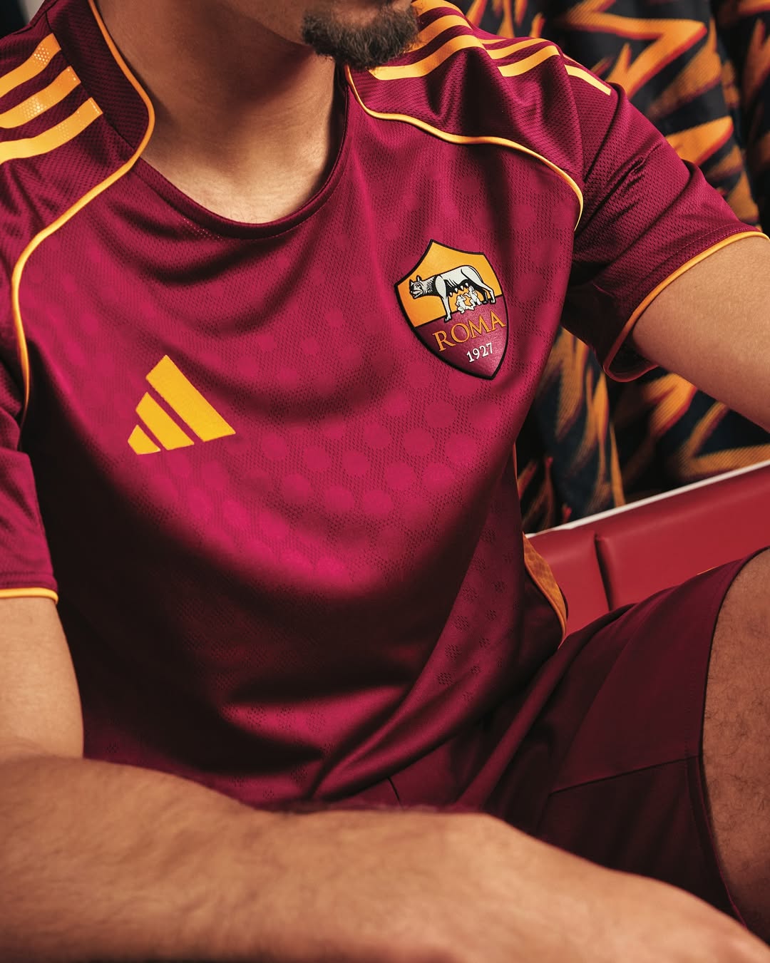 AS Roma thuisshirt 2025-2026 heeft jaren '90 look!