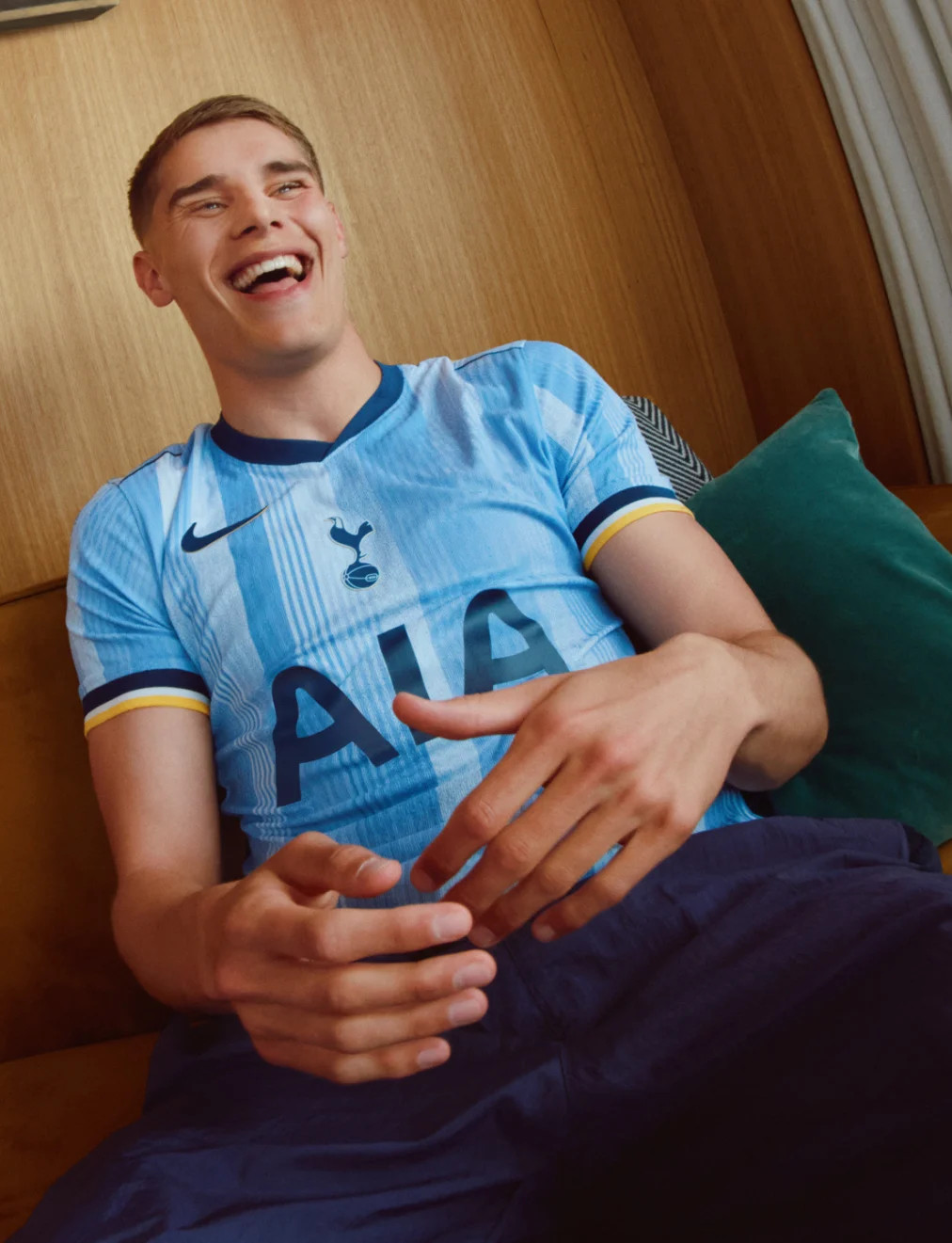 Tottenham Hotspur uitshirt 2024-2025 geïnspireerd door uitshirts jaren '80