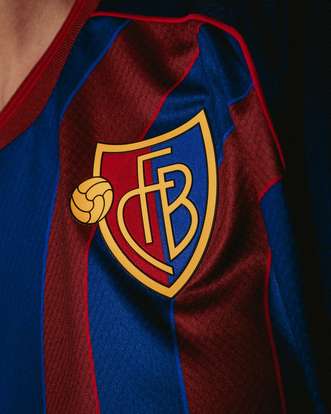 FC Basel voetbalshirts 2025-2026 ode aan stad Baslertab