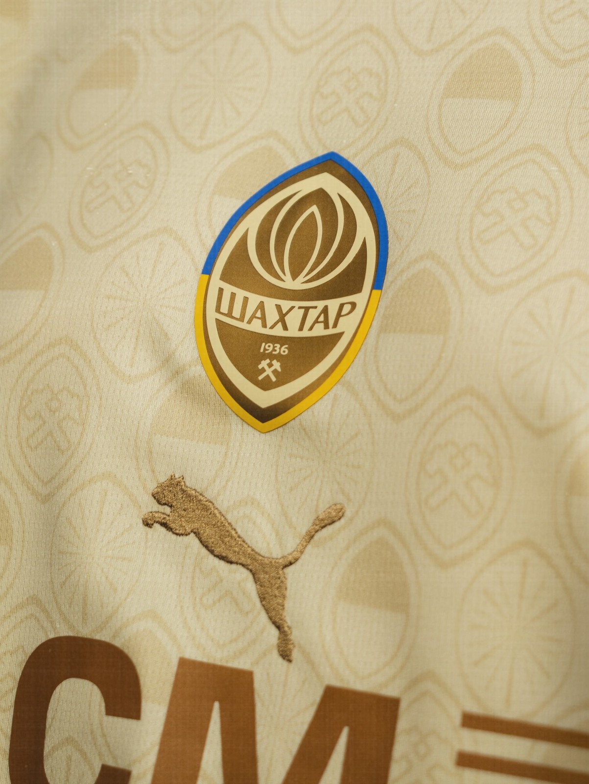 Dit zijn de Shakhtar Donetsk voetbalshirts 2025-2026