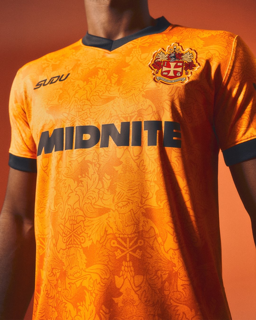 Wolverhampton Wanderers voetbalshirts 2026-2027 ode aan 125 jarig bestaan