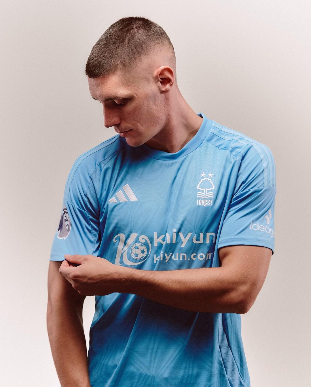 Nottingham Forest voetbalshirts 2024-2025: Een herinnering aan twee Europa cups