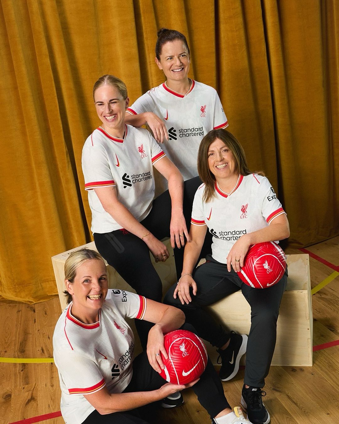 Liverpool 3e shirt 2024-2025 ode aan kunstenaars, vrouwenvoetbal en punks!