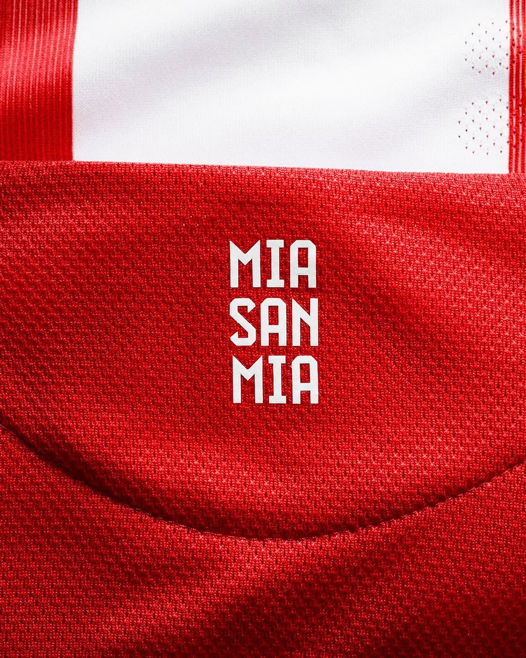 Bayern München thuisshirt 2025-2026 ode aan de stad!