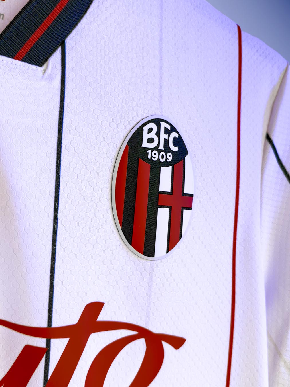 Bologna FC 1909 voetbalshirts 2025-2026 bevatten Coppa Italia badge