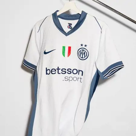 Inter Milan uitshirt 2024-2025 geïnspireerd door fashion en architectuur Milaan