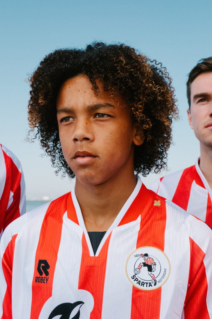 Sparta Rotterdam thuisshirt 2024-2025 verdedigt Rood-Wit