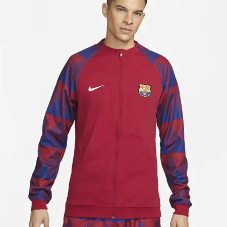 Dit zijn de FC Barcelona trainingsjacks 2023-2024