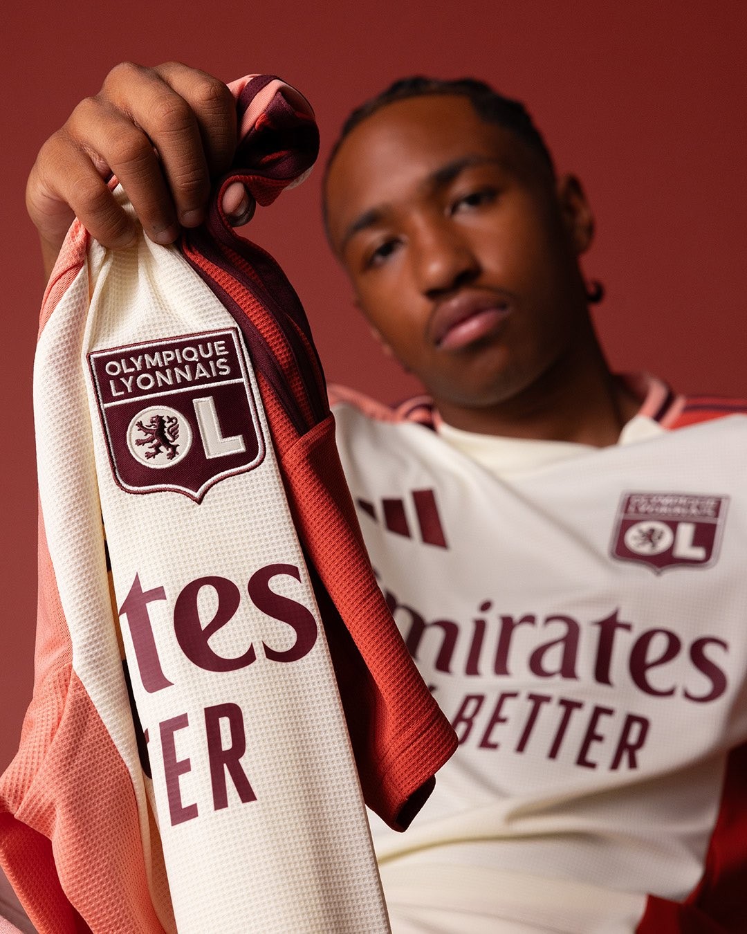 Olympique Lyon 3e shirt 2024-2025 geïnspireerd door gevels Vieux Lyon