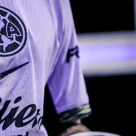 Club America 3e voetbalshirt 2023-2024 bijna identiek aan Liverpool 3e shirt